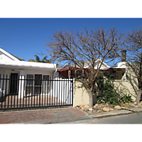 Tolbos Backpackers image